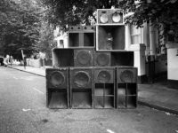 Mwy o wybodaeth: Notting Hill Sound Systems